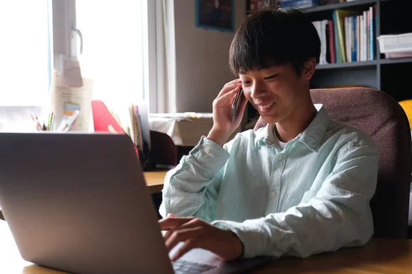 Work Home Asia — Stock Photo, Image