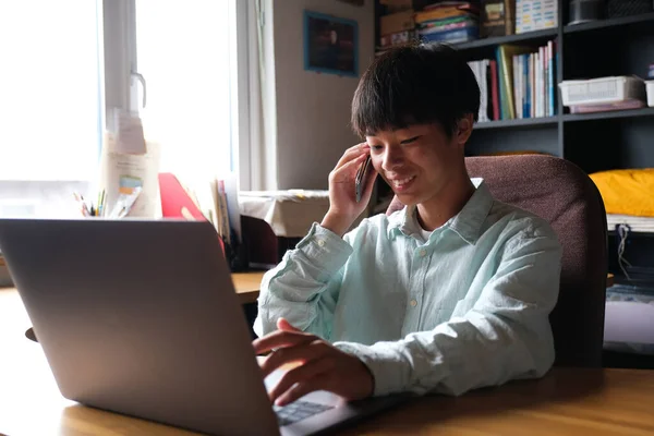 Work Home Asia — Stock Photo, Image