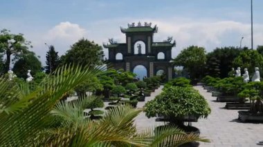 Vietnam 'daki Danang şehrindeki Linh Ung Pagoda' da Buda Heykeli. Yüksek kalite fotoğraf