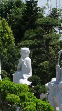 Vietnam 'daki Danang şehrindeki Linh Ung Pagoda' da Buda Heykeli. Yüksek kalite fotoğraf