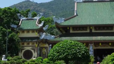 Vietnam 'daki Danang şehrindeki Linh Ung Pagoda' da Buda Heykeli. Yüksek kalite fotoğraf