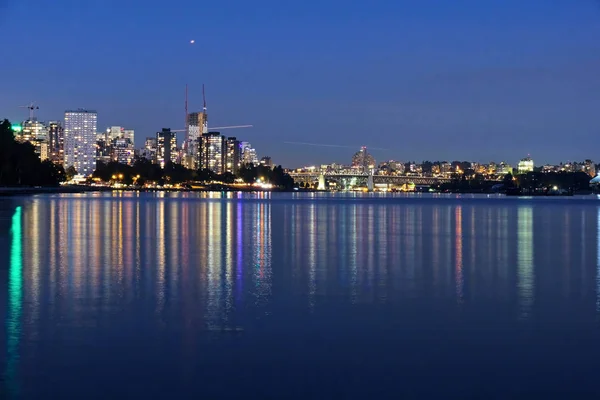 Vancouver Centro West End Por Noche Las Luces Calle Reflexiones — Foto de Stock