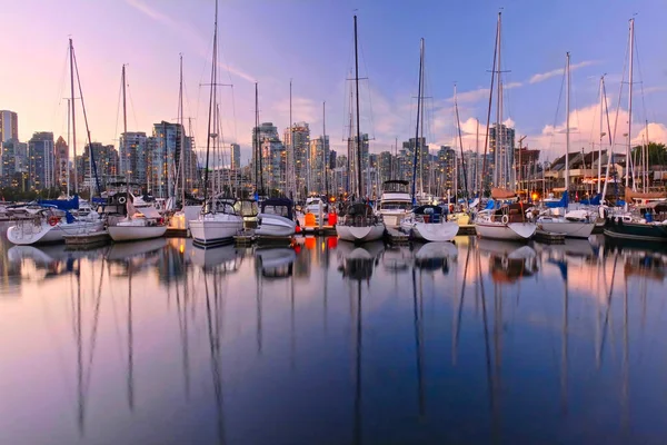 Skyline Van Vancouver Bij Zonsondergang Uitzicht Yaletown Kachel Marina Van — Stockfoto