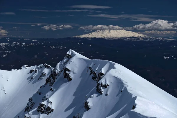 Utsikt Över Mount Rainier Från Mount Saint Helens Toppmötet Vintern — Stockfoto