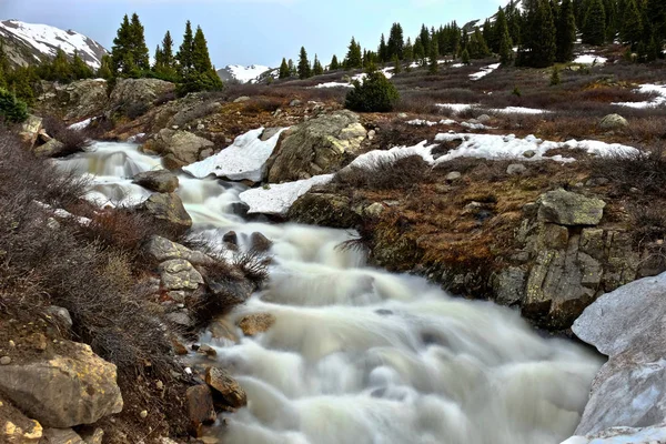 Wildwasserfluss Bergen Der Nähe Der Unabhängigkeit Pass Espen Kolorado Vereinigte — Stockfoto