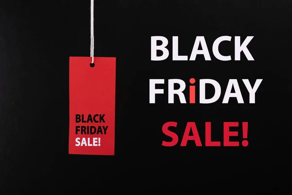 Black Friday Verkaufskonzept Red Sale Tag Farbe Auf Dem Schwarzen — Stockfoto