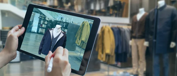 Moda için son teknoloji simülasyon teknolojileri ile sanal, gerçek giysi görselleştirmesi oluşturan 3D moda tasarım programı tasarlamak için geliştirilmiş sanal gerçeklik.