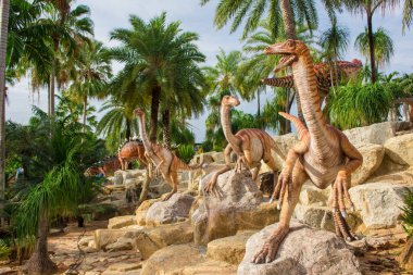 Nong Nooch Garden Pattaya'da Dinozor Vadisi.