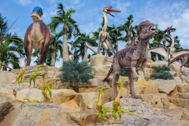 Nong Nooch Garden Pattaya'da Dinozor Vadisi.