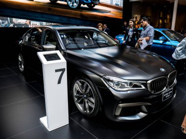 Bmw M760li xdrive M Sport Motor Expo 2017'de sergileniyor.