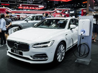 Volvo S90 çift motor Bangkok Uluslararası Motor ekranda 