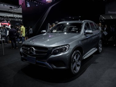 Mercedes benz glc 250d Bangkok Uluslararası Motor ekranda
