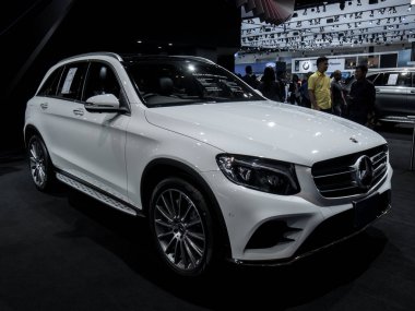 Mercedes benz glc 250d Bangkok Uluslararası Motor ekranda