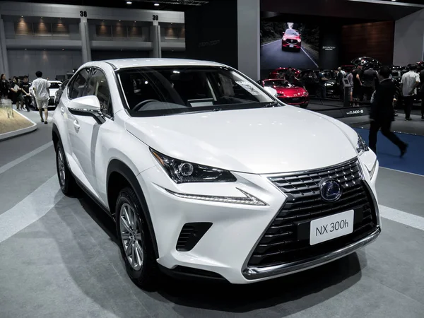 Lexus nx 300h Bangkok Uluslararası Motor Show'da ekranda 201