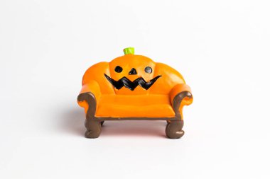 Şeytan kanepe veya koltuk halloween turuncu.