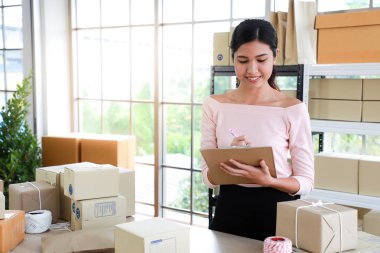 Kadınlar sme kavramı siparişlerin not yazmak vardır, e - ticaret bu