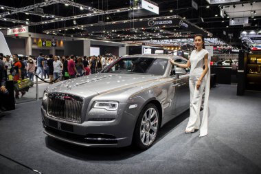 Rolls royce Bangkok International Motor Expo 2018'de sergileniyor.