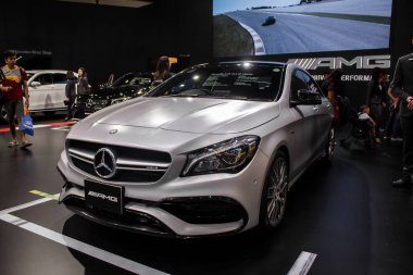 Mercedes benz Amg Bangkok Uluslararası Motor Expo ekranda