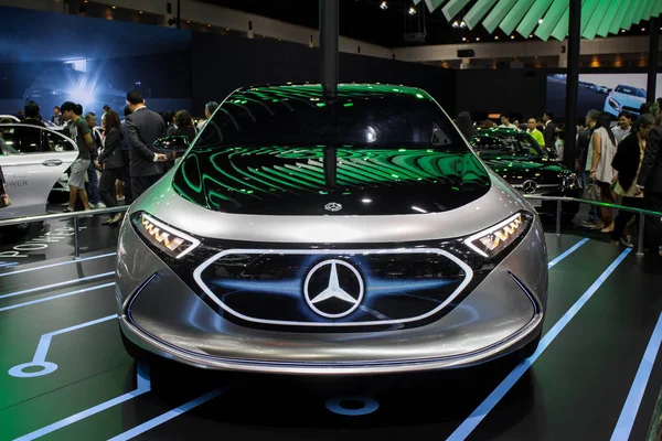 Mercedes benz concepto EQA en exhibición en Bangkok International Mo — Foto de Stock