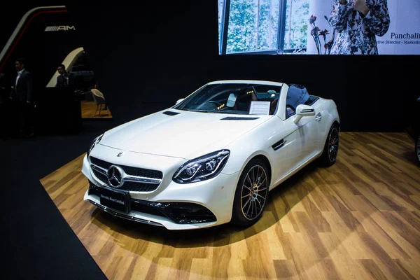 Mercedes benz certificada en exhibición en Bangkok International Moto — Foto de Stock