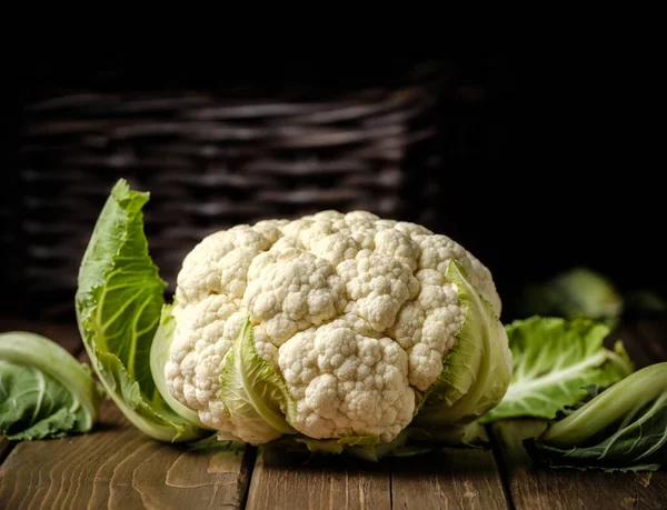 Vegetable cauliflower head fresh raw vegan food ingredient still life — Stock Photo, Image