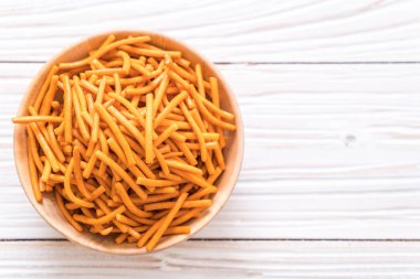 bir kapta tuz sopa bisküvi