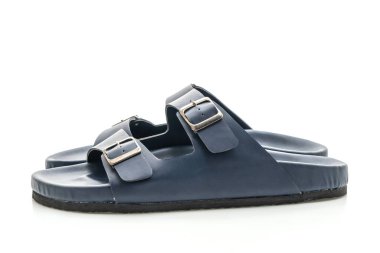 Erkekler beyaz arka plan üzerinde izole sandalet deri