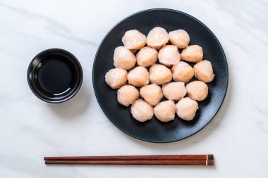 Çin karides pişmiş hamur tatlısı - Asya gıda tarzı