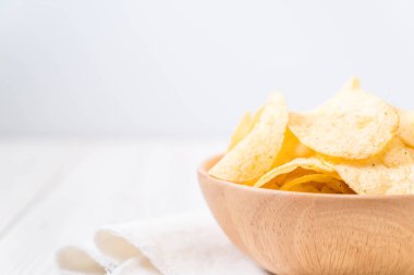 patates cipsi plaka - sağlıksız gıda