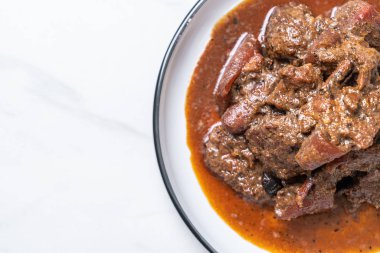 herb - Phuket Tayland geleneksel gıda tarzı ile domuz eti güveç