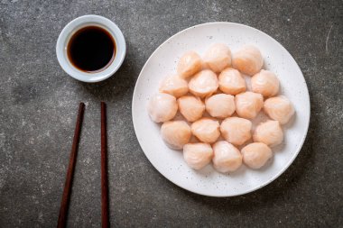 Çin karides pişmiş hamur tatlısı - Asya gıda tarzı