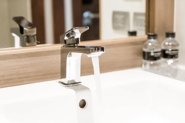 Faucet Tap Luxury Restroom Toilet — Stock Photo, Image