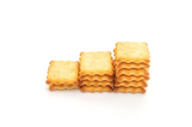 Beyaz arka plan üzerinde izole şekerli bisküvi kraker