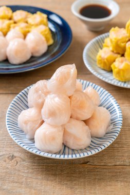 Çin karides pişmiş hamur tatlısı - Asya gıda tarzı