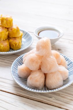 Çin karides pişmiş hamur tatlısı - Asya gıda tarzı