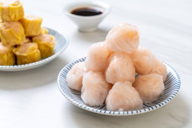 Çin karides pişmiş hamur tatlısı - Asya gıda tarzı