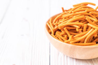 bir kapta tuz sopa bisküvi