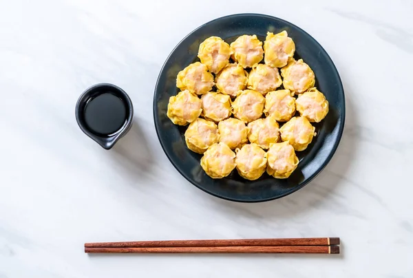 Shrimp Chinese Steamed Dumpling Dengan Saus — Stok Foto