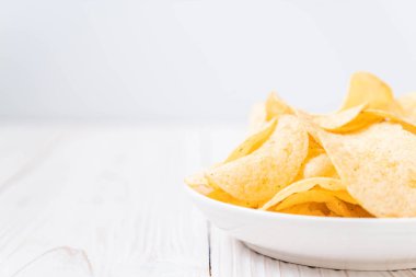 patates cipsi plaka - sağlıksız gıda