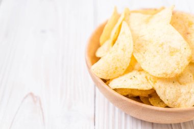 patates cipsi plaka - sağlıksız gıda