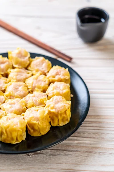 Camarão Chinês Cozido Vapor Dumpling Com Molho — Fotografia de Stock