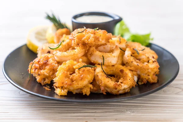 Calamars Pieuvres Frits Calamars Avec Sauce Aliments Malsains — Photo