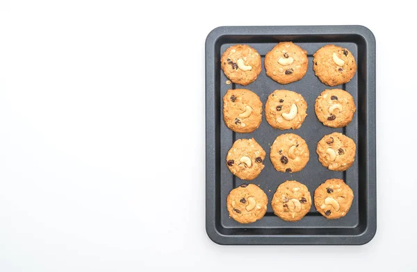 Galletas Con Pasas Anacardos Asados Aislados Sobre Fondo Blanco —  Fotos de Stock