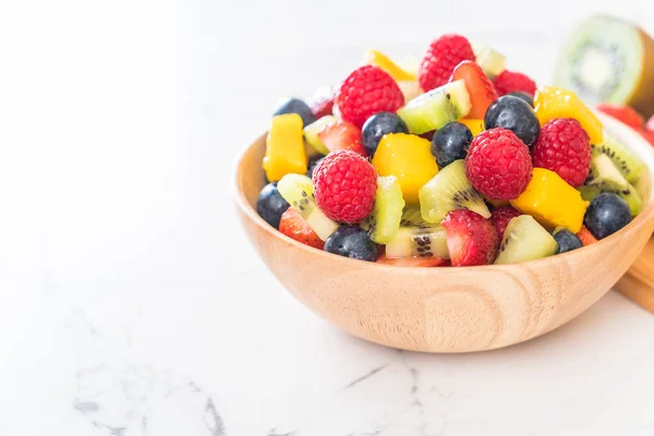 Mixed Fresh Fruits Strawberry Raspberry Blueberry Kiwi Mango Wood Bowl — Stock Photo, Image