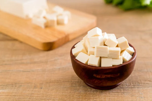 Cubo Tofu Fundo Placa Madeira — Fotografia de Stock