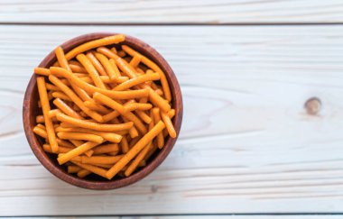 bir kapta tuz sopa bisküvi