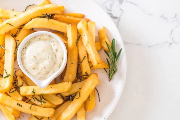 Batatas Fritas Com Molho Comida Não Saudável — Fotografia de Stock