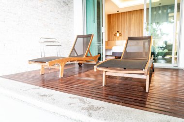 Yatak sandalyede otel ve tatil