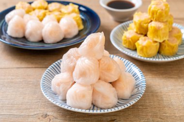 Çin karides pişmiş hamur tatlısı - Asya gıda tarzı
