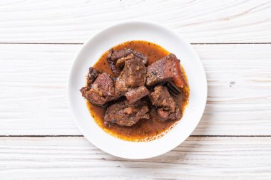 herb - Phuket Tayland geleneksel gıda tarzı ile domuz eti güveç